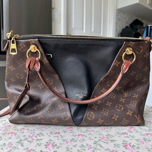 Authentic Louis Vuitton Tote bag